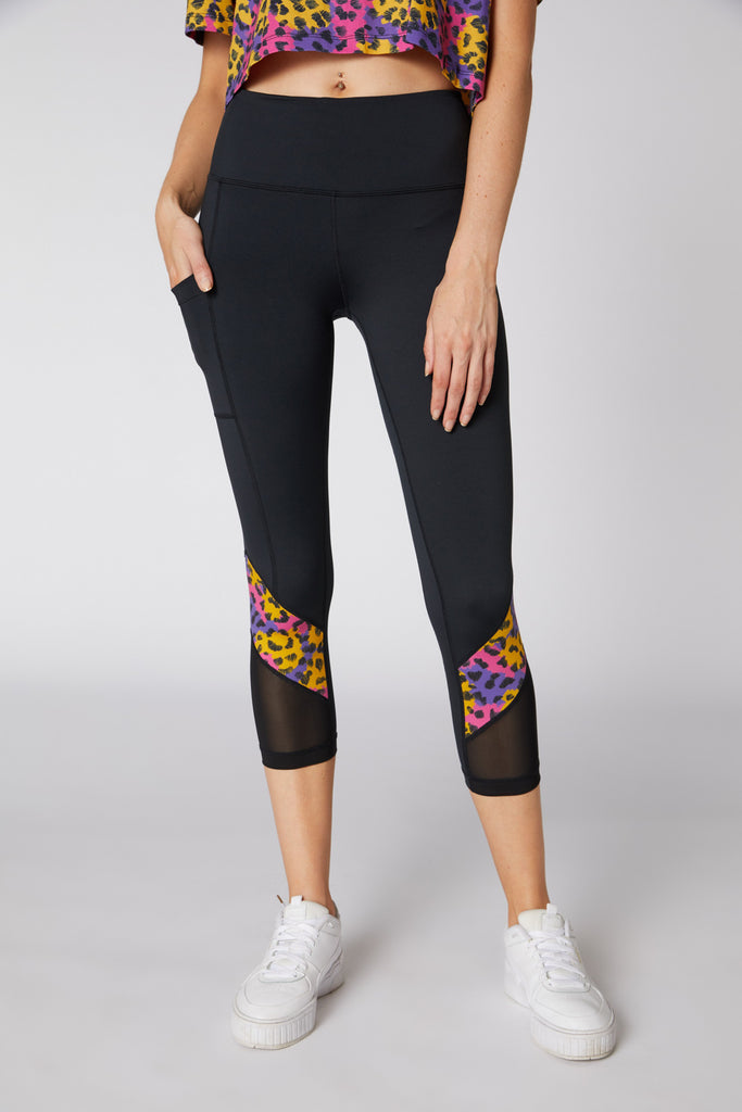 L'urv - Evolution 3/4 Legging - with a fashionable cross-over look  waistband - STELLASSTYLE