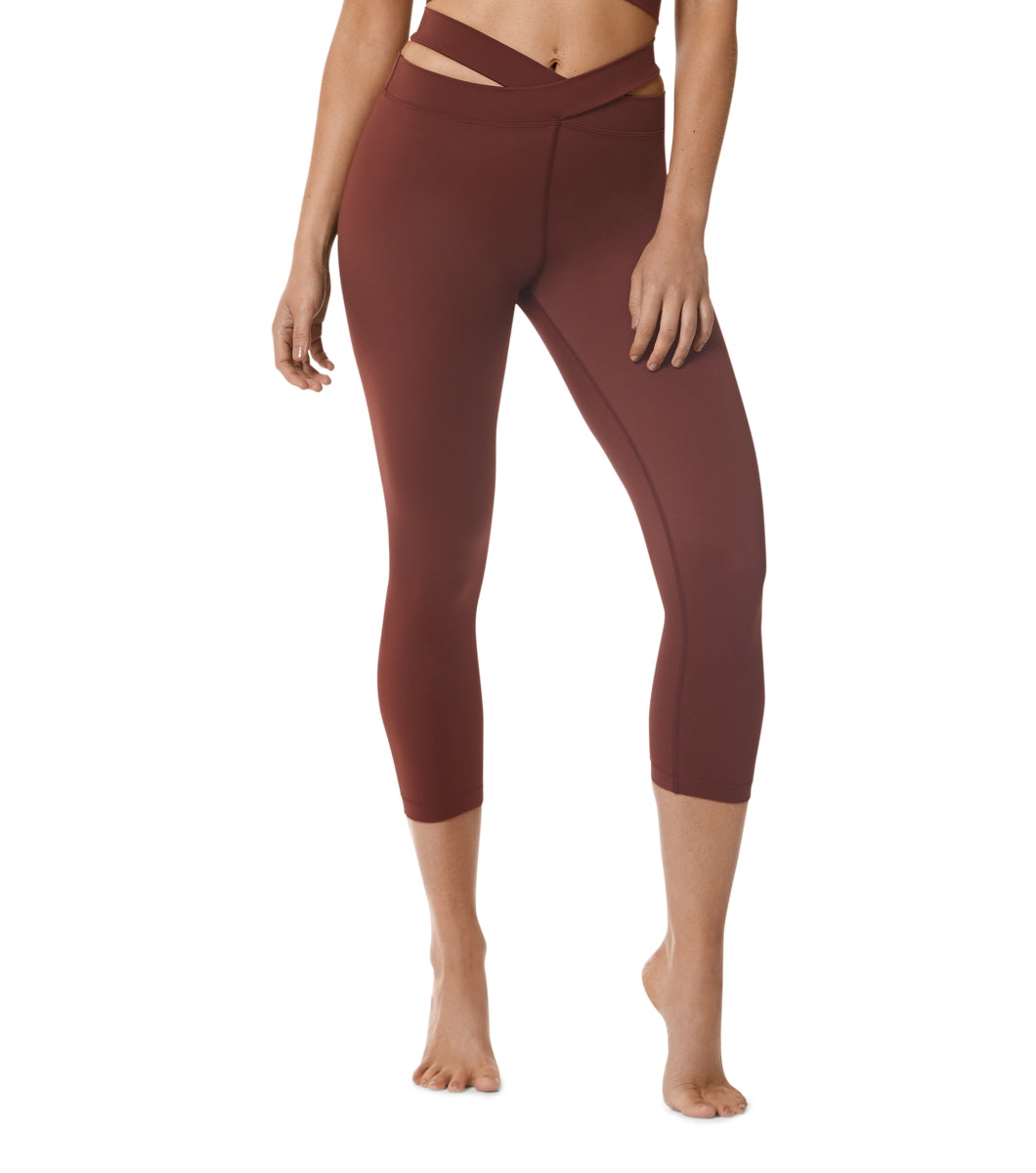 L'urv - Evolution 3/4 Legging - with a fashionable cross-over look  waistband - STELLASSTYLE